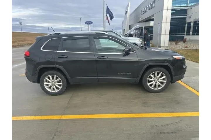 $11000 : Jeep Cherokee 2014 4x4 Limit image 3