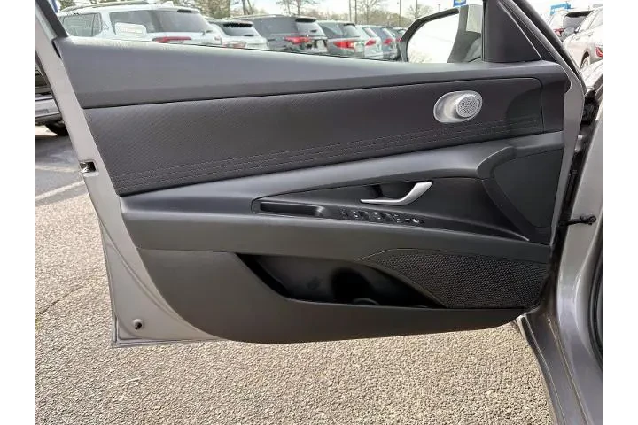 $16888 : Hyundai ELANTRA 2023 SEL 4dr image 8