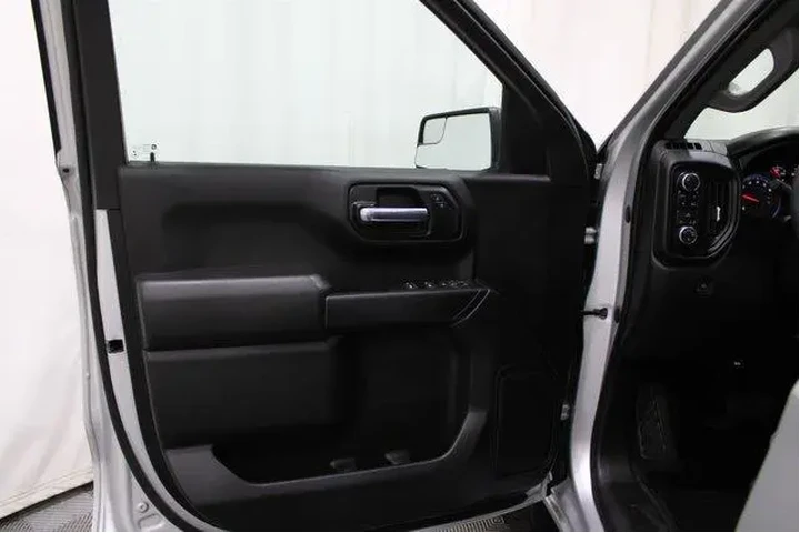 $28982 : Chevrolet Silverado 1500 202 image 5