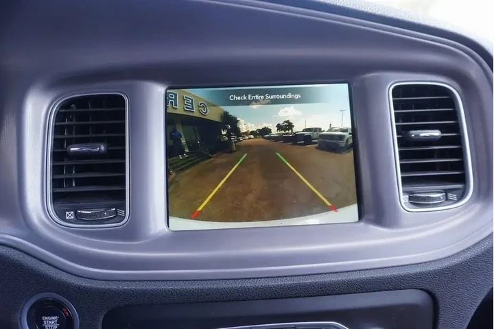 $23988 : Dodge Charger 2023 GT 4dr Se image 9