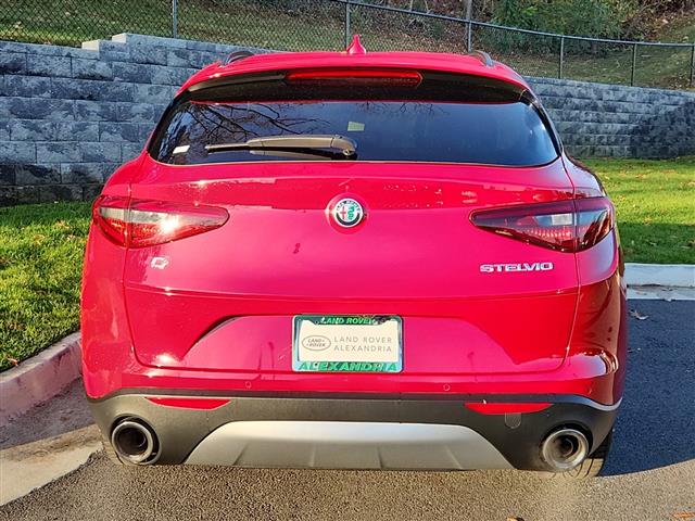 $22643 : 2018 Alfa Romeo Stelvio image 7