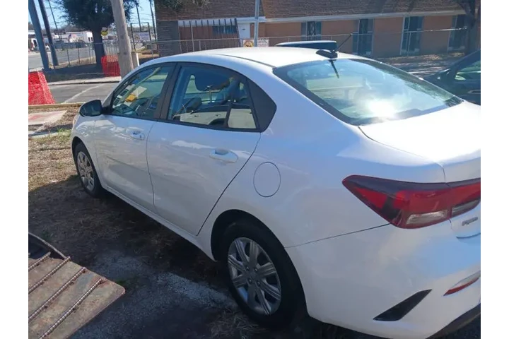 $10900 : 2022 Rio S image 8