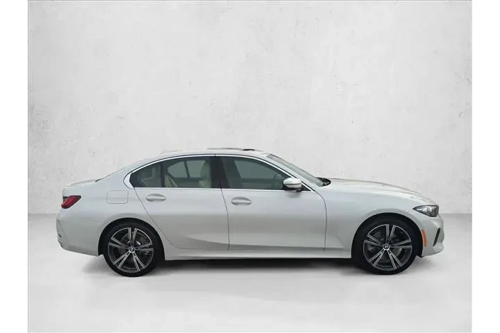 $33444 : BMW 3 Series 2024 330i 4dr S image 4