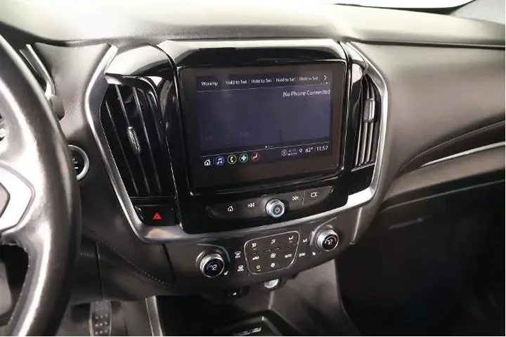 $25700 : Chevrolet Traverse 2022 LT C image 5