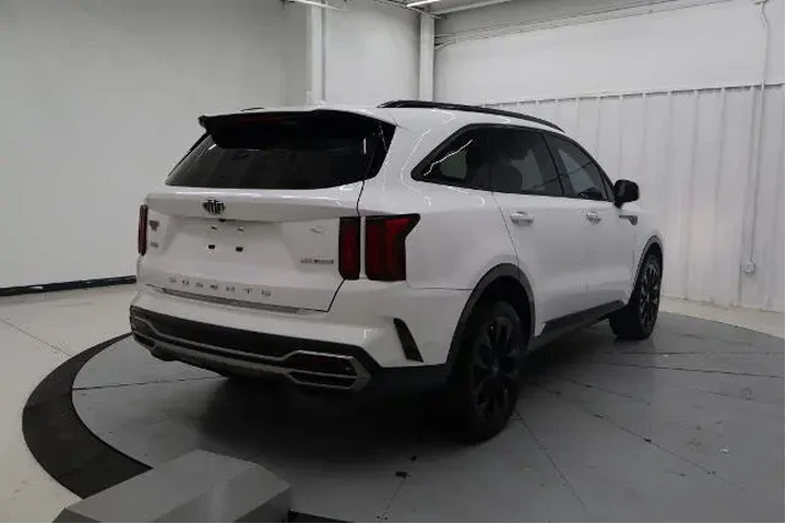 $23995 : Kia Sorento 2021 AWD SX 4dr image 4
