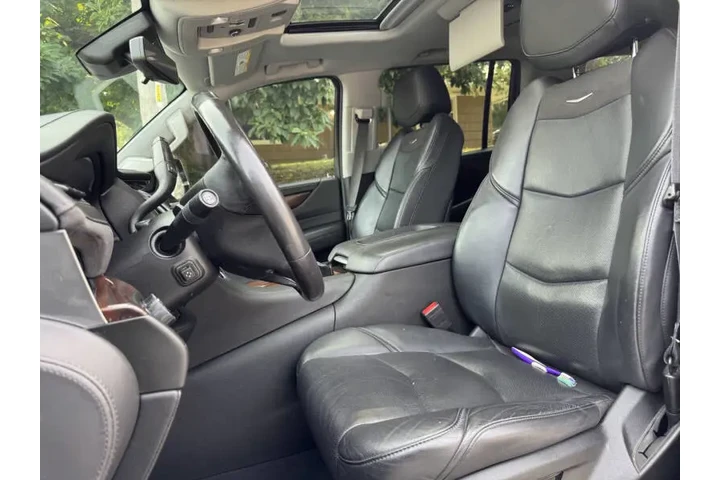 $21999 : 2019 Escalade ESV Premium Lux image 10