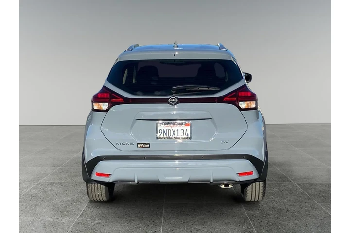 $20500 : Nissan Kicks 2024 SV 4dr Cro image 4
