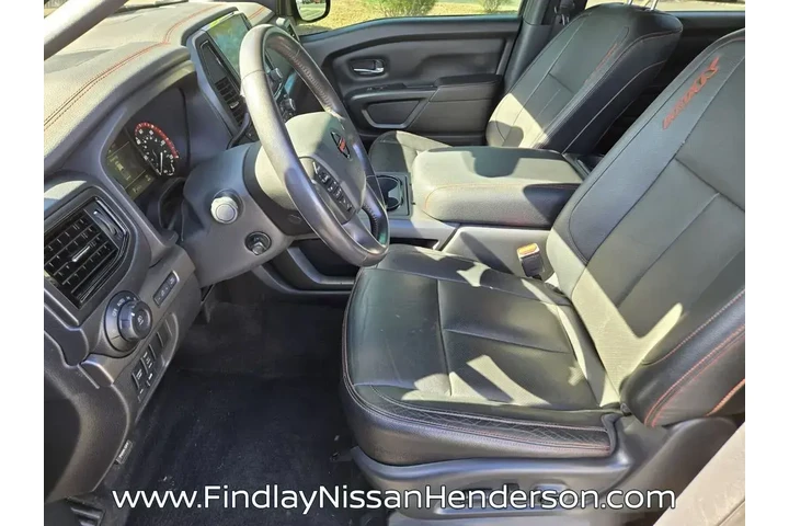 $35984 : Nissan Titan 2021 4x4 SV 4dr image 10