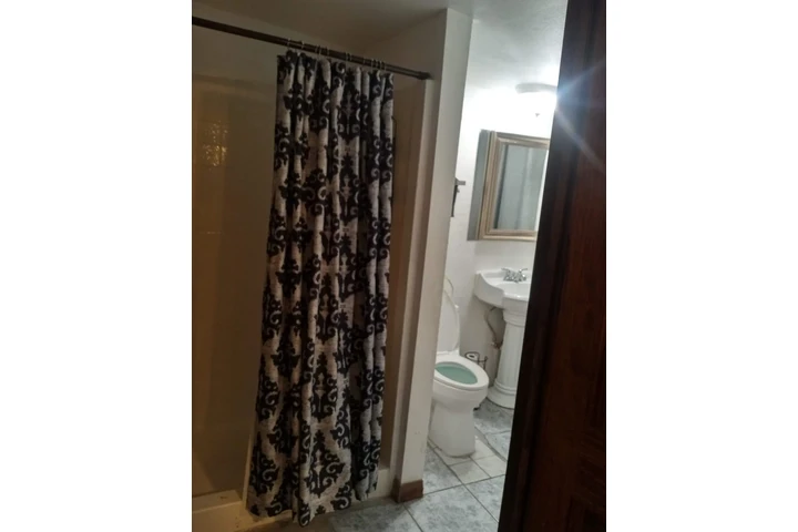 $1000 : Cuarto con baño privado image 6