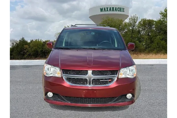 Dodge Grand Caravan 2017 SXT image 2