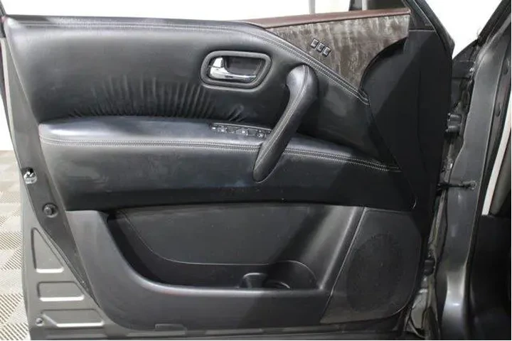 $34998 : Nissan Armada 2021 4x4 Plati image 6