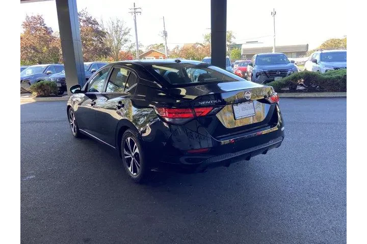 Nissan Sentra 2020 SV 4dr Se image 7