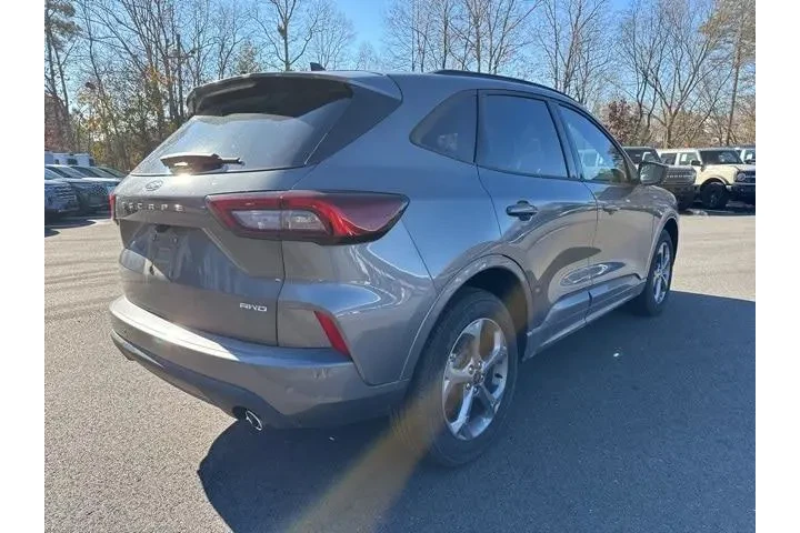 $26884 : Ford Escape 2023 AWD ST-Line image 5
