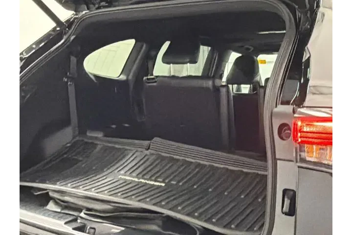 $35000 : Toyota Highlander 2022 AWD X image 8