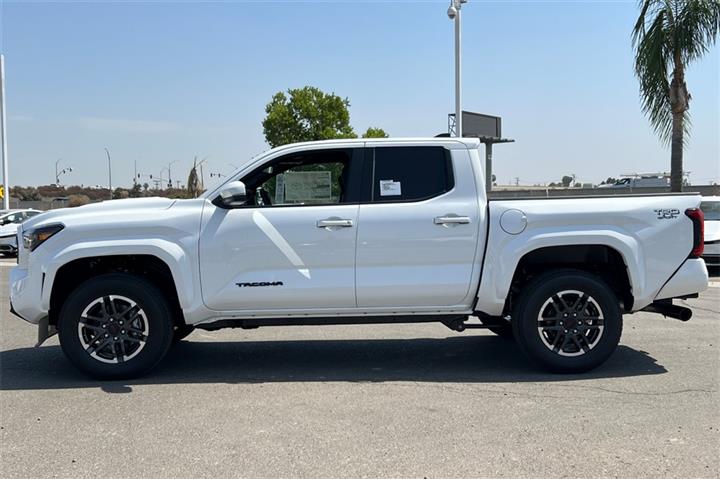 $49874 : New 2024 Tacoma TRD Sport Dou image 7