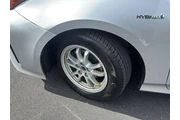 $16283 : 2022 Prius LE thumbnail