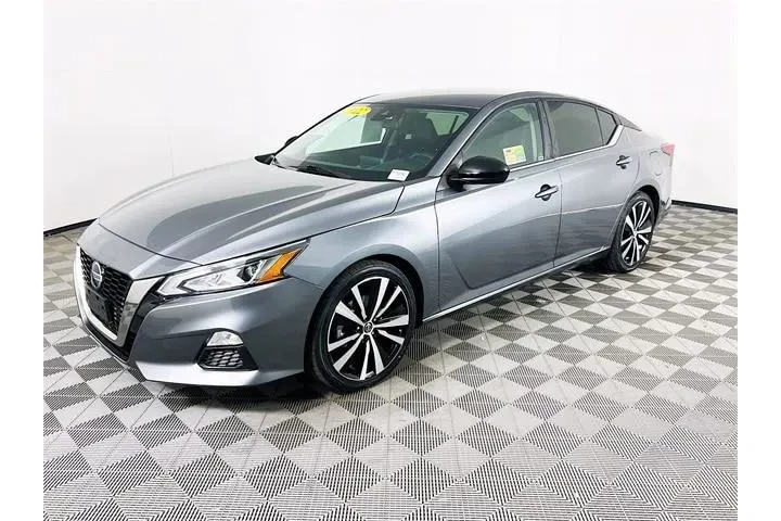 $14900 : Nissan Altima 2022 2.5 SR 4d image 3