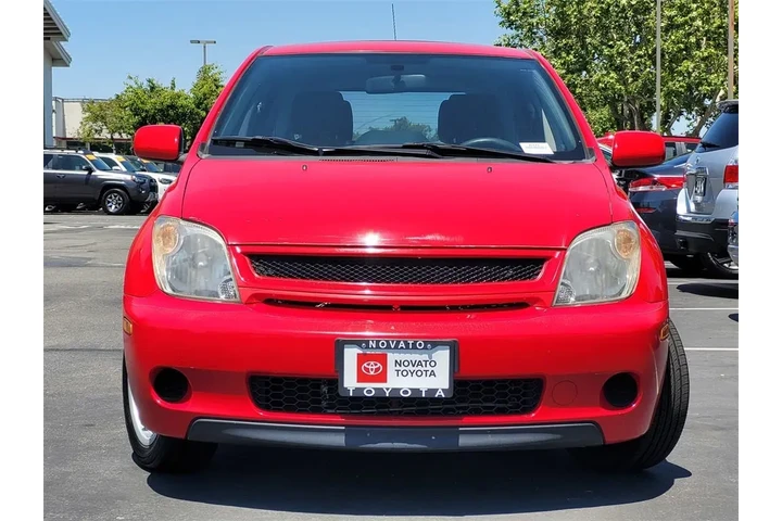 $4999 : 2005 xA image 2