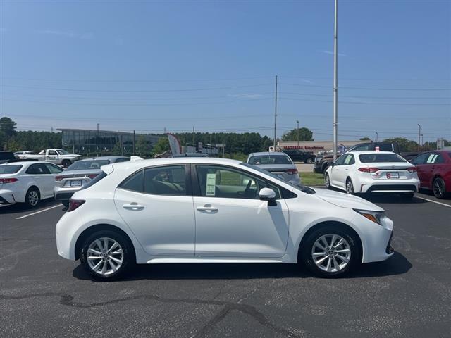 $24990 : PRE-OWNED 2023 TOYOTA COROLLA image 8