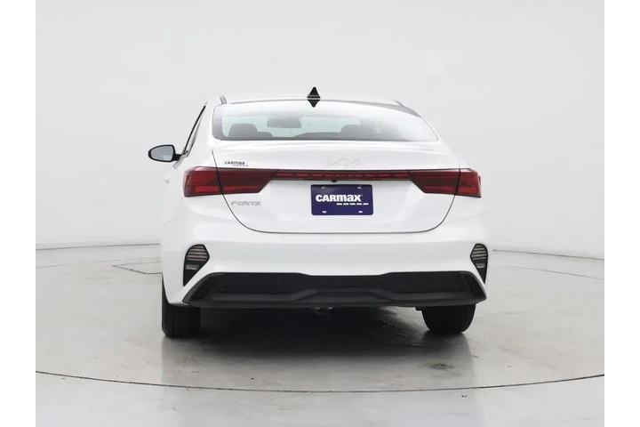 $16998 : Kia Forte 2024 LXS 4dr Sedan image 6