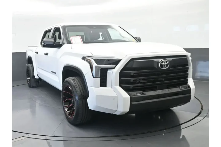 $39999 : Toyota Tundra 2024 4x2 SR5 4 image 9