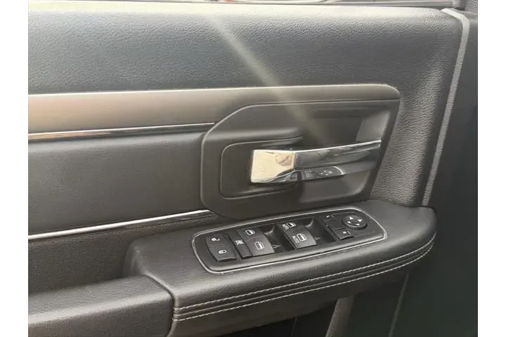 $21999 : Ram 1500 2015 4x4 Sport 4dr image 9