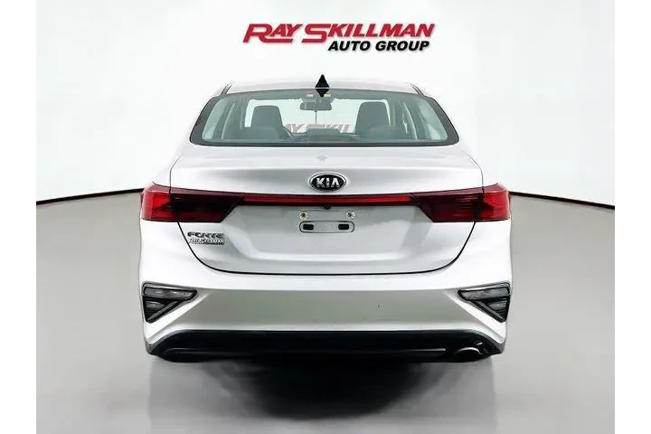 $14975 : Kia Forte 2021 LXS 4dr Sedan image 6