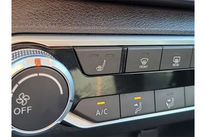 $23450 : Nissan Altima 2021 2.5 SR 4d image 10