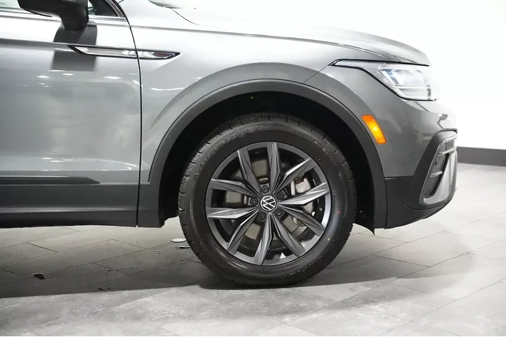 $18988 : 2023 Tiguan SE image 3