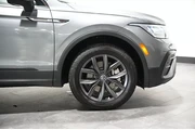 $18988 : 2023 Tiguan SE thumbnail