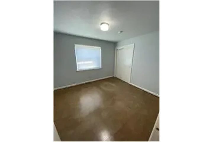 $1600 : Rental property with 3 bedro image 10