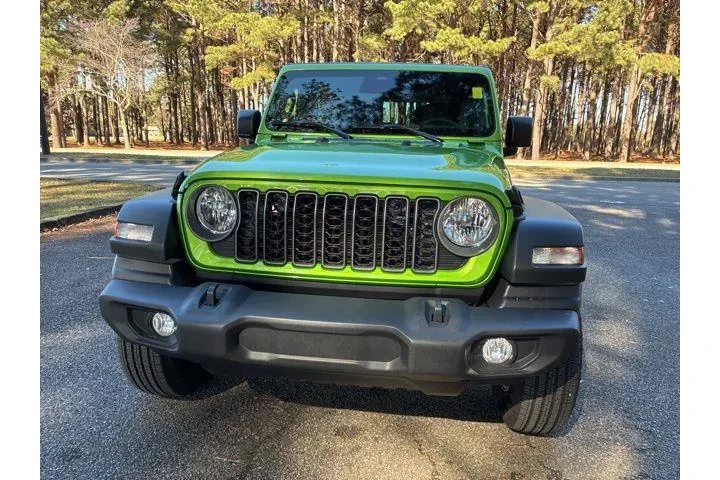 $35056 : Jeep Wrangler 2025 4x4 Sport image 8