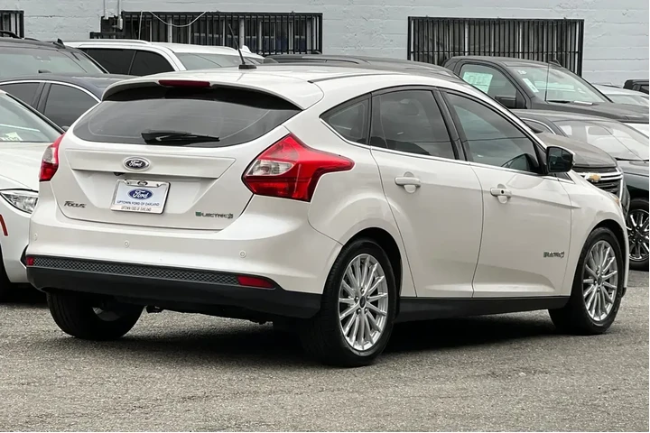 $5495 : Ford Focus 2013 Electric 4dr image 4