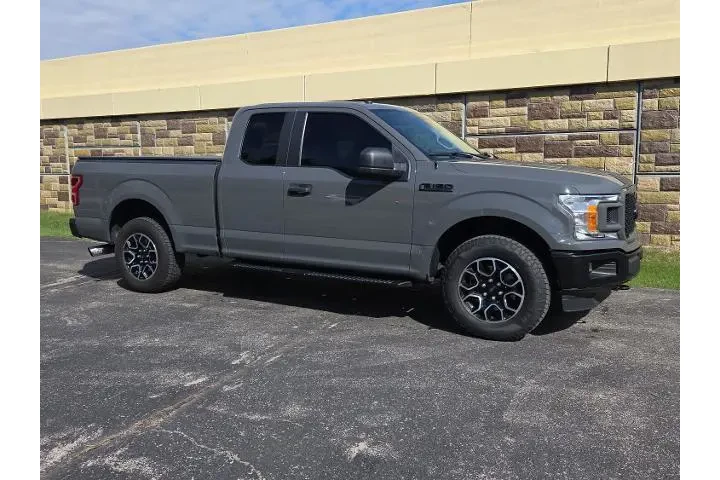 $19268 : Ford F-150 2018 4x4 XL 4dr S image 1