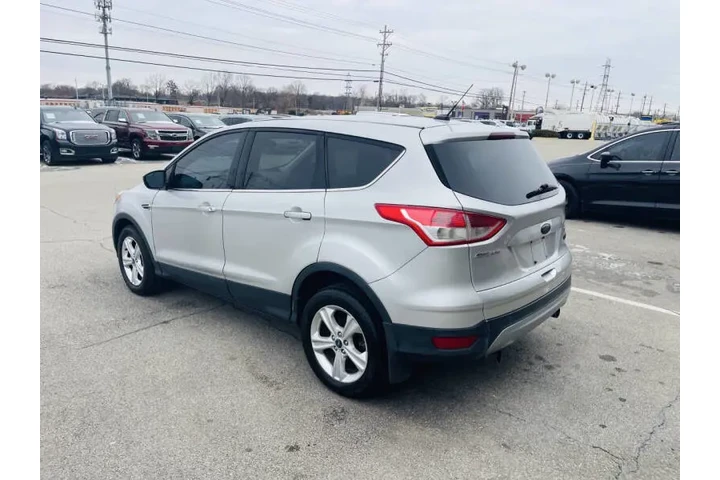 $4500 : 2013 Escape SE image 10
