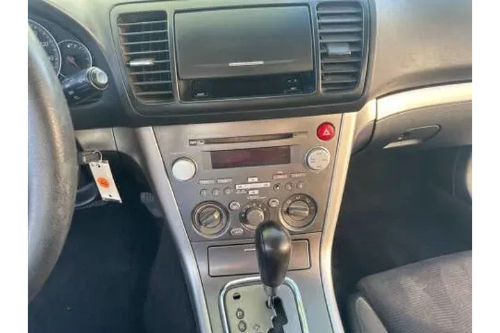 2008 Outback 2.5i image 10
