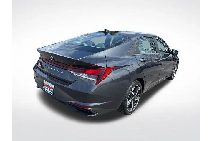 $19706 : Hyundai ELANTRA 2023 SEL 4dr image 5