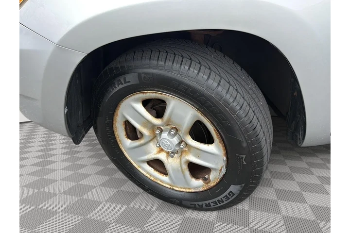 $18449 : 2008 RAV4 FWD 4dr 4-cyl 4-Spd image 5