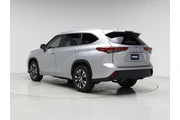 $34998 : Toyota Highlander 2023 Plati thumbnail