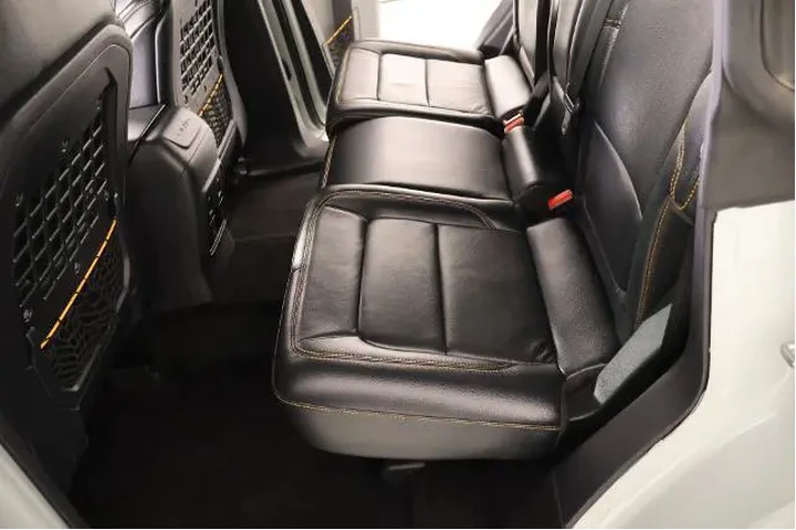 $35385 : Ford Bronco 2021 4x4 Black D image 5