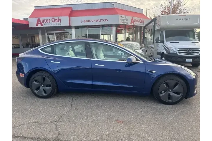 $17999 : Tesla Model 3 2019 Mid Range image 4
