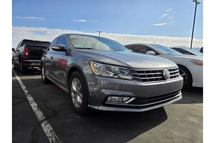 $11991 : Volkswagen Passat 2017 1.8T image 1