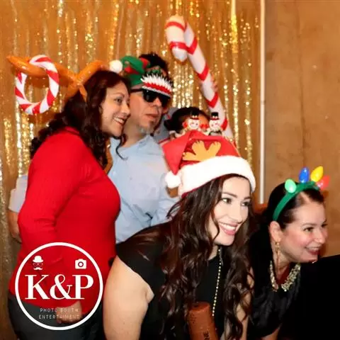 k & P Photobooth image 4