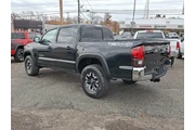 $34494 : Toyota Tacoma 2019 4x4 TRD P thumbnail