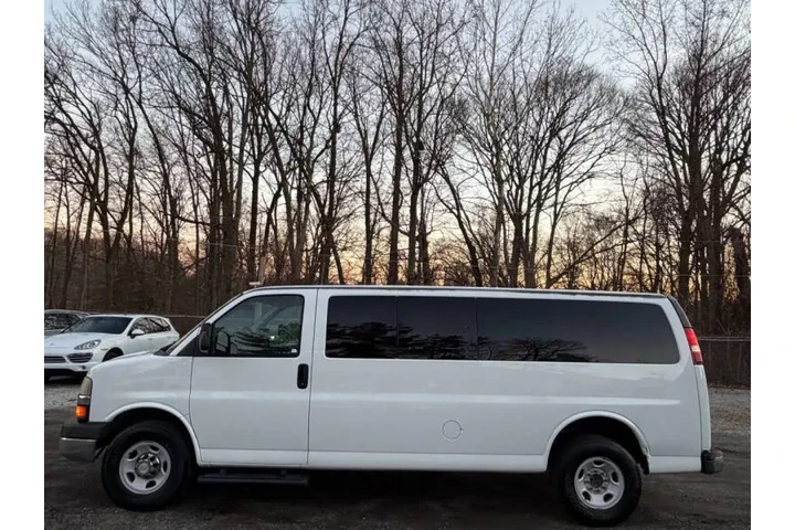 $13550 : 2014 Express LT 3500 image 5