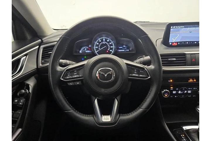 $16998 : Mazda Mazda3 2018 Touring 4d image 10