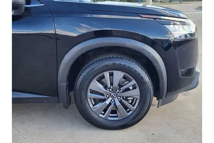 $25511 : Nissan Pathfinder 2022 SV 4d image 8