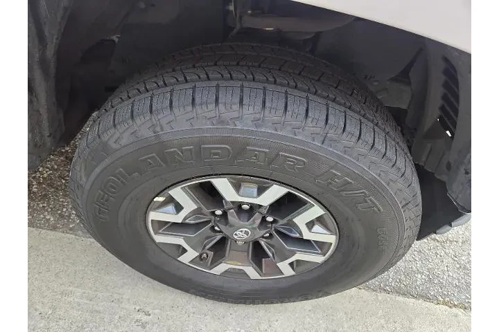 $26950 : Toyota Tacoma 2018 4x2 SR5 4 image 2