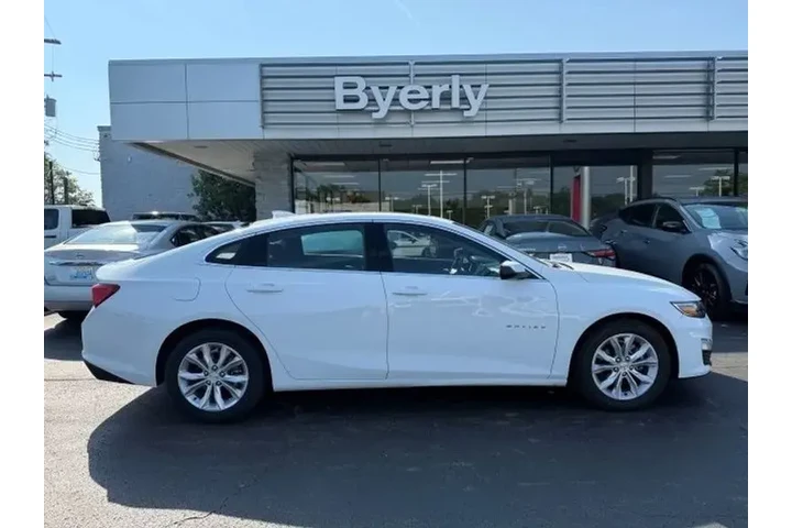 $18832 : Chevrolet Malibu 2023 LT 4dr image 6