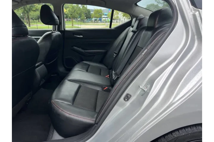 $19500 : 2023 Altima 2.5 SR image 10